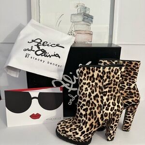 ALICE AND OLIVIA Holden Size 9 Leopard Pony Hair Leather Bootie NEW WITH BOX